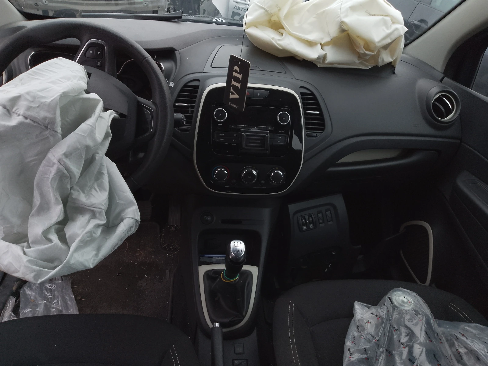 Renault Captur 0.9i - изображение 8