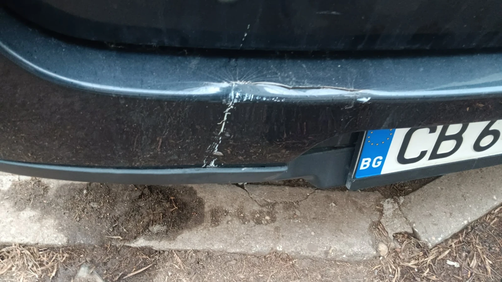 Mitsubishi Colt 1.3i, снимка 6 - Автомобили и джипове - 54021037