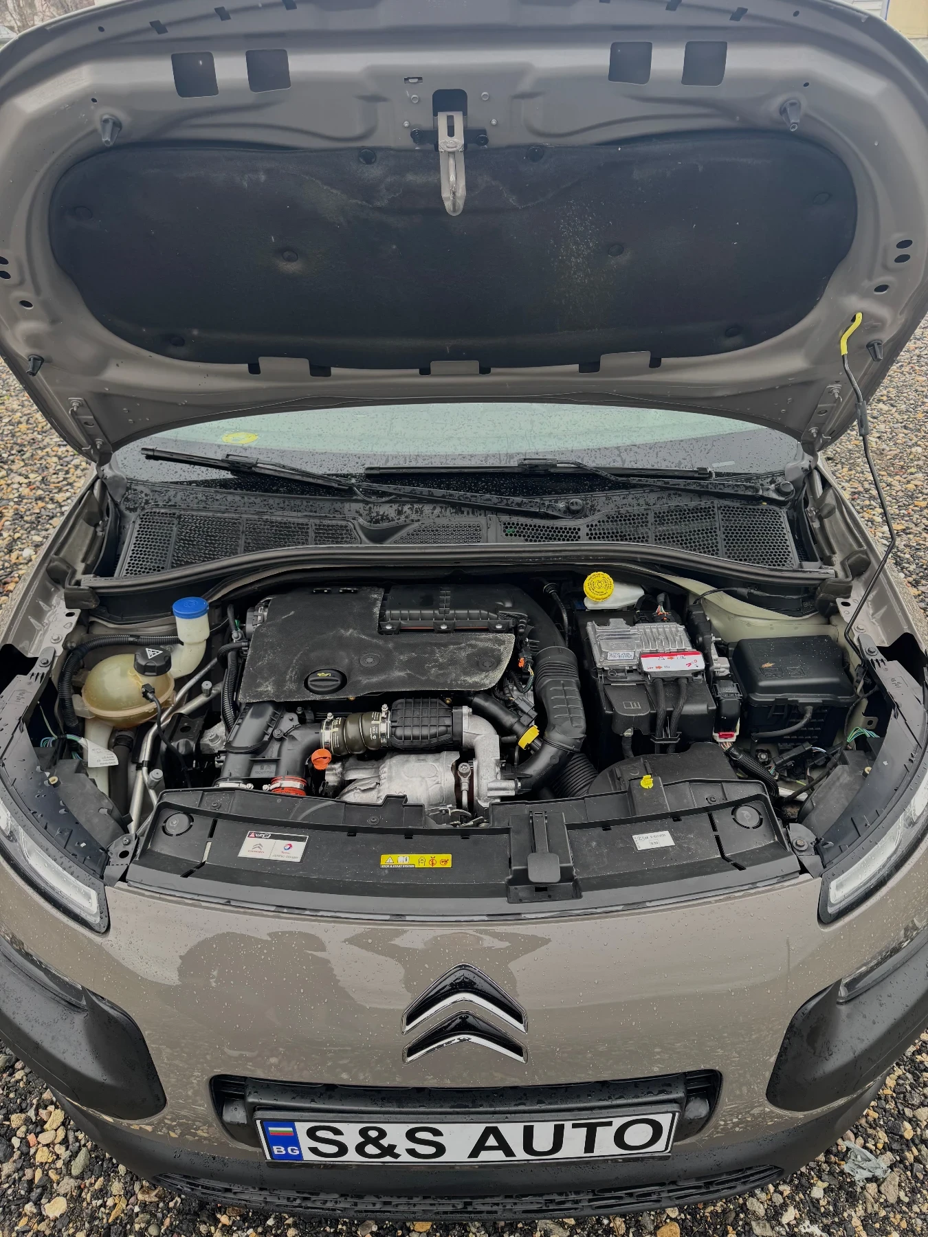 Citroen C4 Cactus, снимка 14 - Автомобили и джипове - 54070168