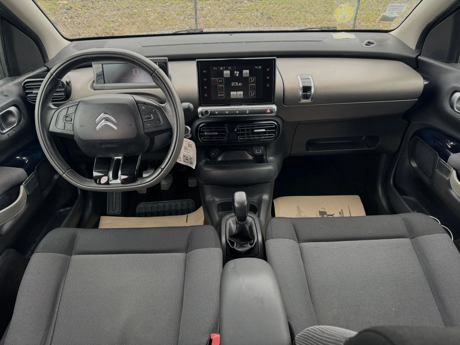 Citroen C4 Cactus, снимка 8 - Автомобили и джипове - 54070168