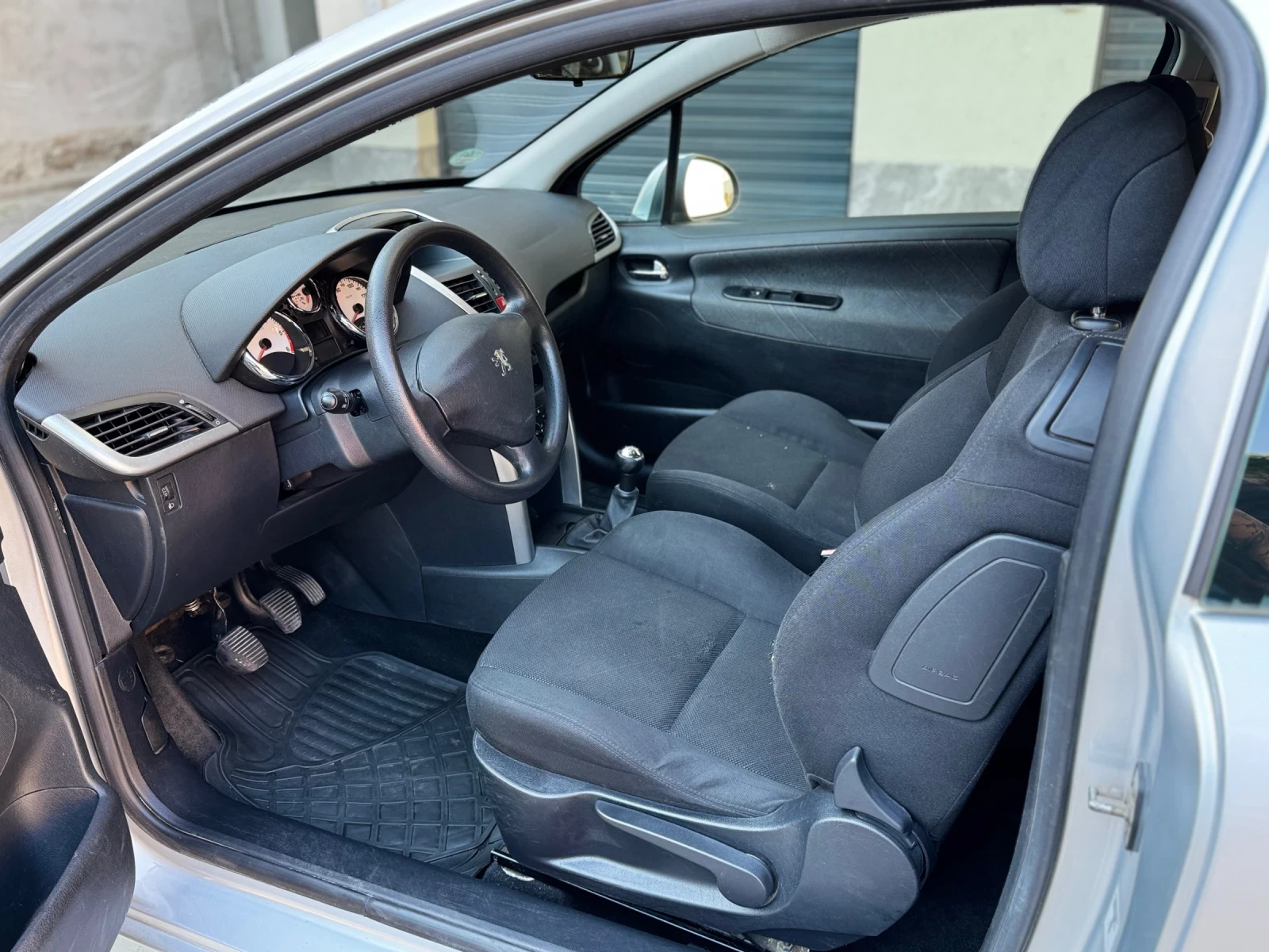 Peugeot 207 1.6 diesel 110ps GERMANY, снимка 8 - Автомобили и джипове - 54247362