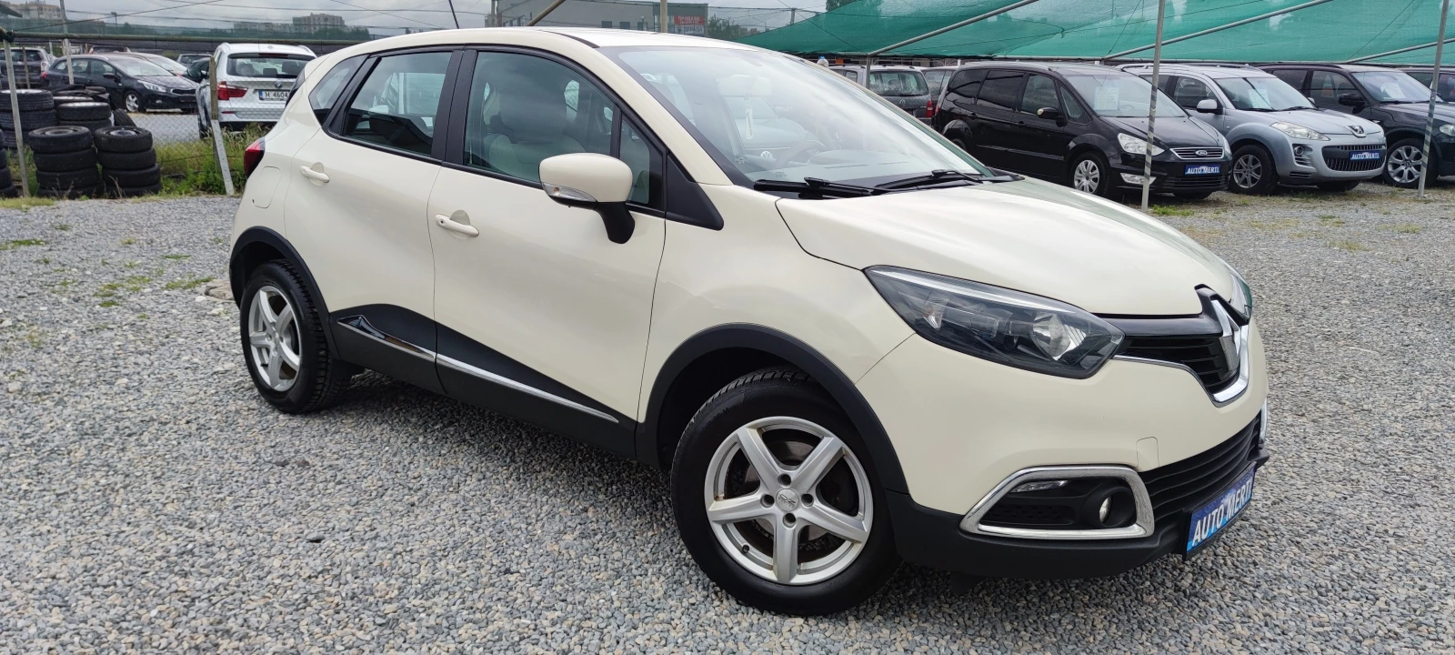 Renault Captur 1.2TCe automatic , снимка 3 - Автомобили и джипове - 54774163