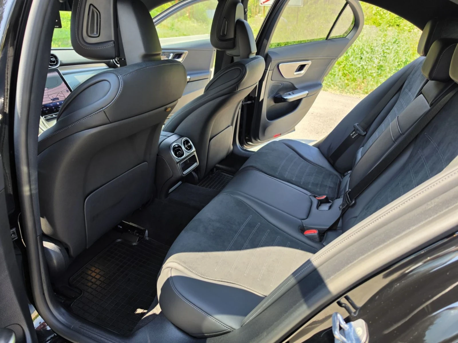 Mercedes-Benz C 300 4 Matic AMG - Pack, снимка 11 - Автомобили и джипове - 55117278