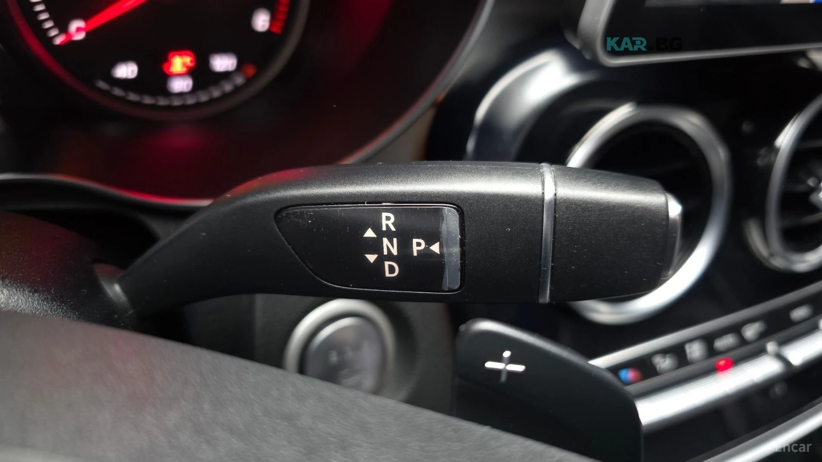 Mercedes-Benz C 220 4MATIC* КОЖА* НАВИ* ПАНО* КАМЕРА, снимка 7 - Автомобили и джипове - 55303945