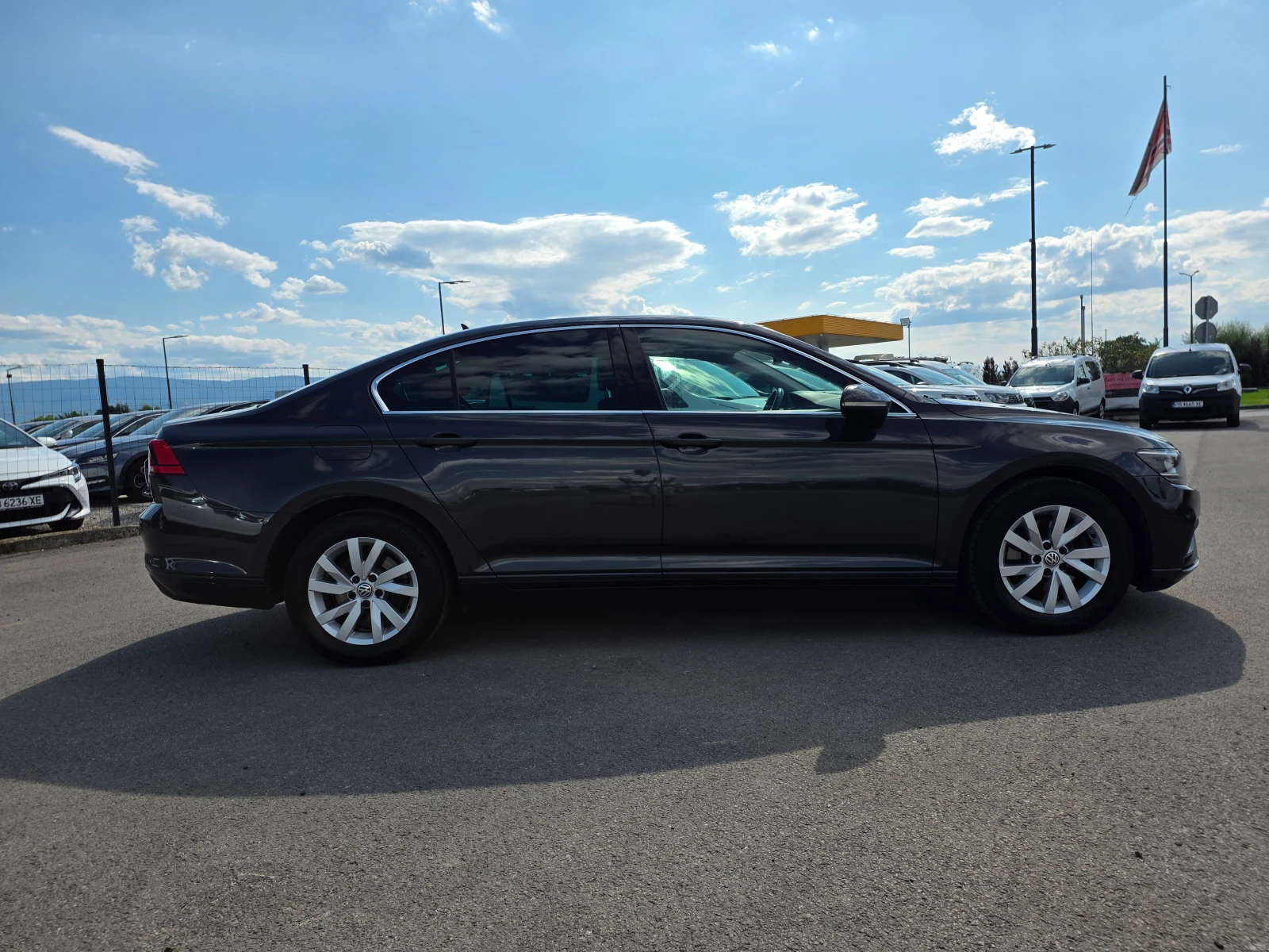 VW Passat 2.0 TDI А/Т-150кс, снимка 6 - Автомобили и джипове - 55396639