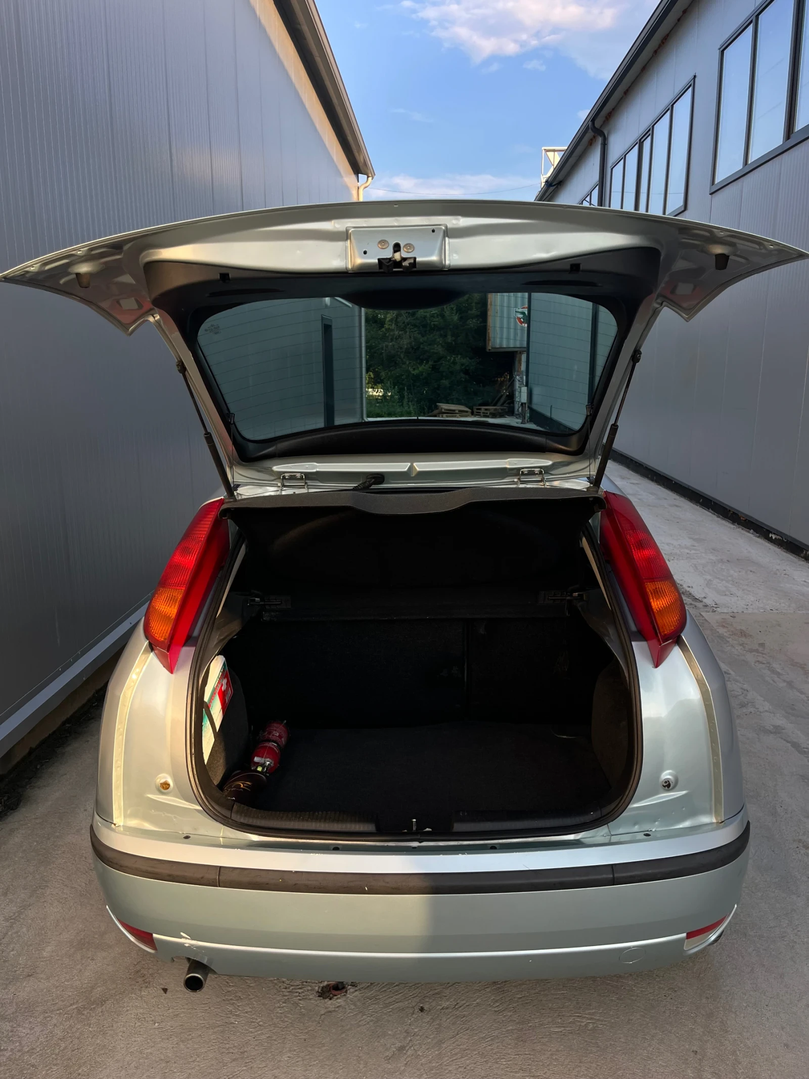Ford Focus 1.6 Zetec бензин 16V (101к.с), снимка 16 - Автомобили и джипове - 55434801