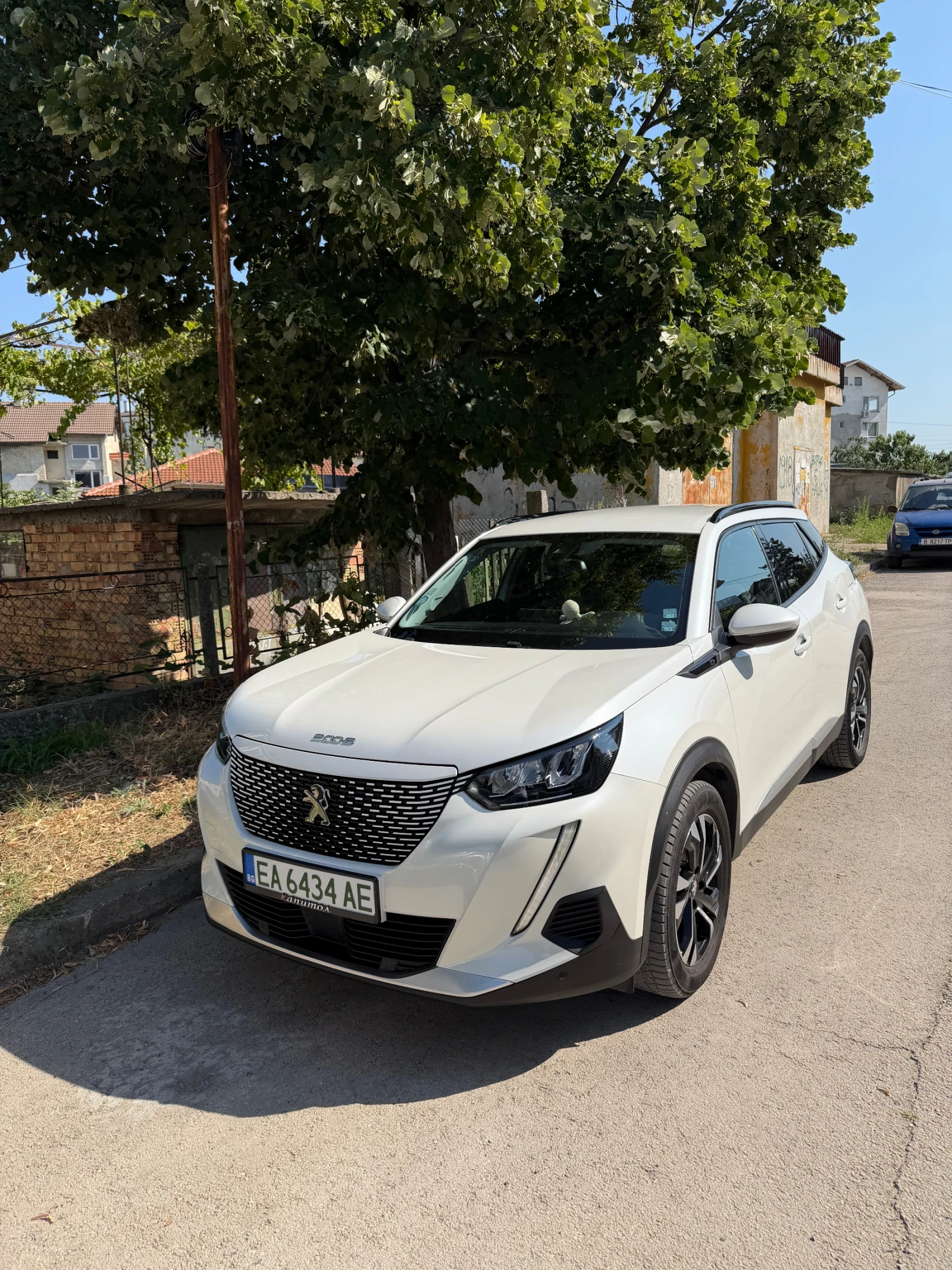 Peugeot 2008 С ГАРАНТИРАН ИЗМИНАТ ПРОБЕГ ГАРАНЦИЯ НА БАТЕРИЯТА , снимка 2 - Автомобили и джипове - 55615299