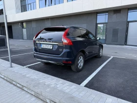 Volvo XC60 Momentum, снимка 6