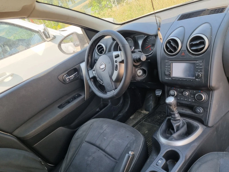 Nissan Qashqai 1.5dci-110ks-2011god-+ 2, снимка 9 - Автомобили и джипове - 47402360