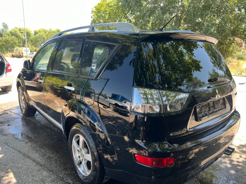 Mitsubishi Outlander 2.0/2.2 DI-D, снимка 2 - Автомобили и джипове - 46245023