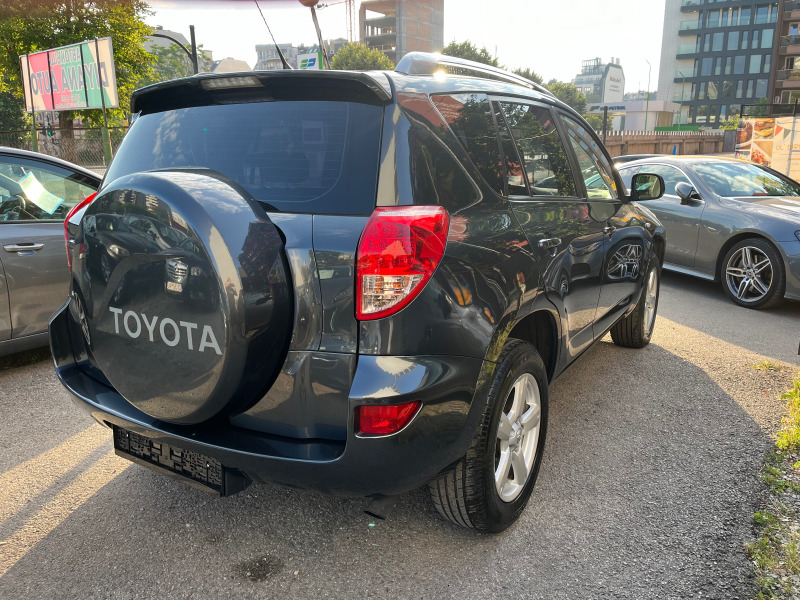 Toyota Rav4 ТОП СЪСТОЯНИЕ !!!, снимка 3 - Автомобили и джипове - 46246337