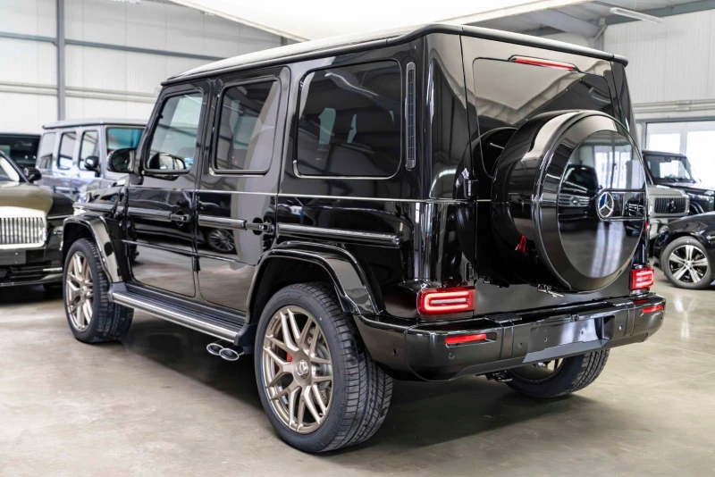 Mercedes-Benz G 63 AMG FACELIFT* NEW 2025* MANUFAKTUR* BURMESTER* , снимка 5 - Автомобили и джипове - 48223368