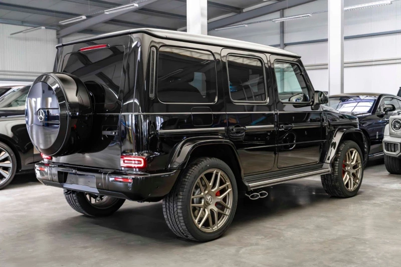 Mercedes-Benz G 63 AMG FACELIFT* NEW 2025* MANUFAKTUR* BURMESTER* , снимка 7 - Автомобили и джипове - 48223368