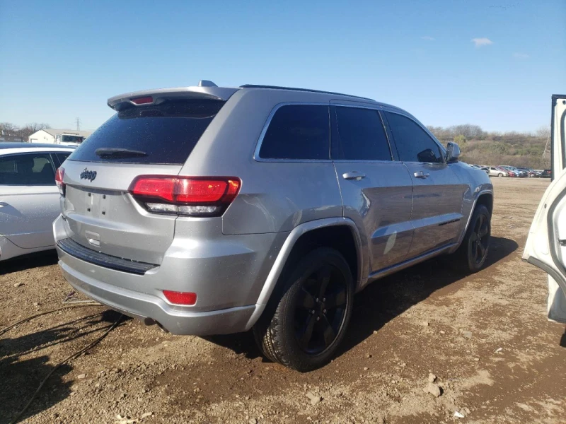 Jeep Grand cherokee LAREDO* Подгрев* Keyless* 150хил.км., снимка 3 - Автомобили и джипове - 48226702