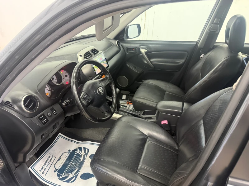 Toyota Rav4 2.0VVT-I/FACELIFT/4x4/AUTOMATIC, снимка 13 - Автомобили и джипове - 52553309