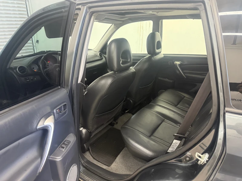 Toyota Rav4 2.0VVT-I/FACELIFT/4x4/AUTOMATIC, снимка 10 - Автомобили и джипове - 52553309