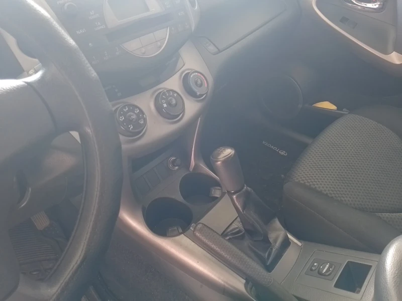 Toyota Rav4, снимка 12 - Автомобили и джипове - 52552814