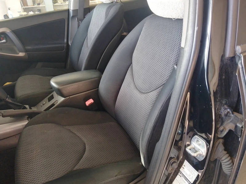 Toyota Rav4, снимка 14 - Автомобили и джипове - 52552814