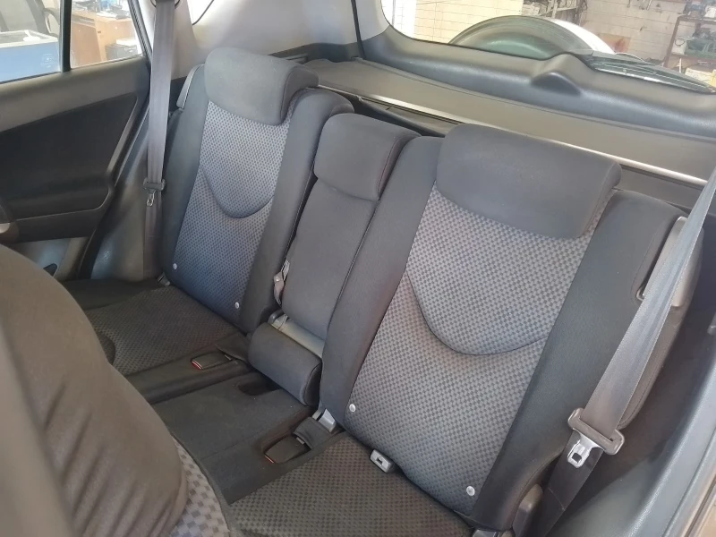 Toyota Rav4, снимка 13 - Автомобили и джипове - 52552814