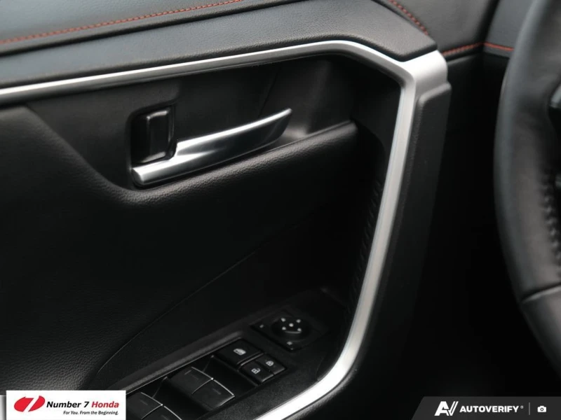 Toyota Rav4 * Trail * CARFAX * ЦЕНА ДО БЪЛГАРИЯ, снимка 17 - Автомобили и джипове - 52969165