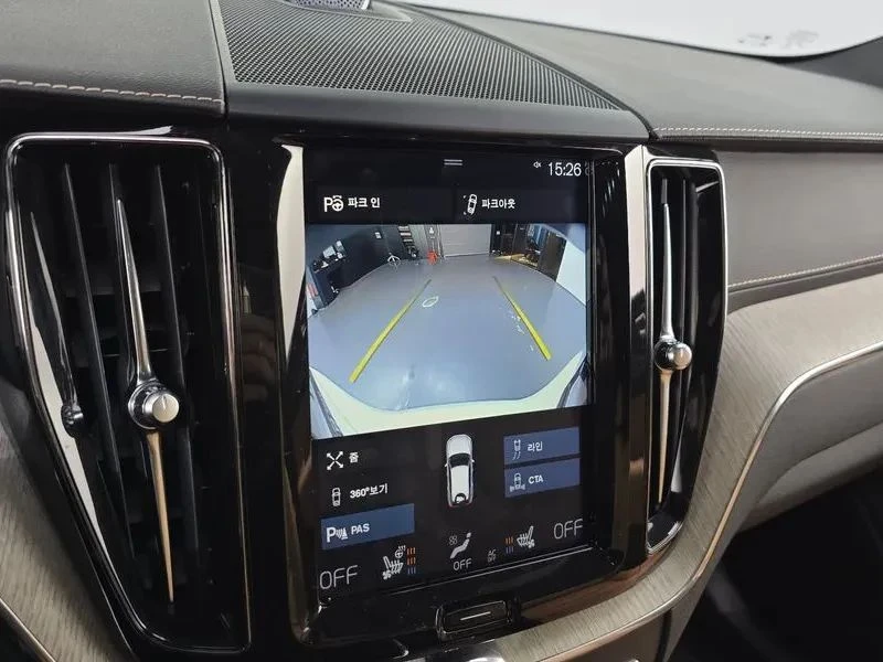 Volvo XC60, снимка 16 - Автомобили и джипове - 56687981