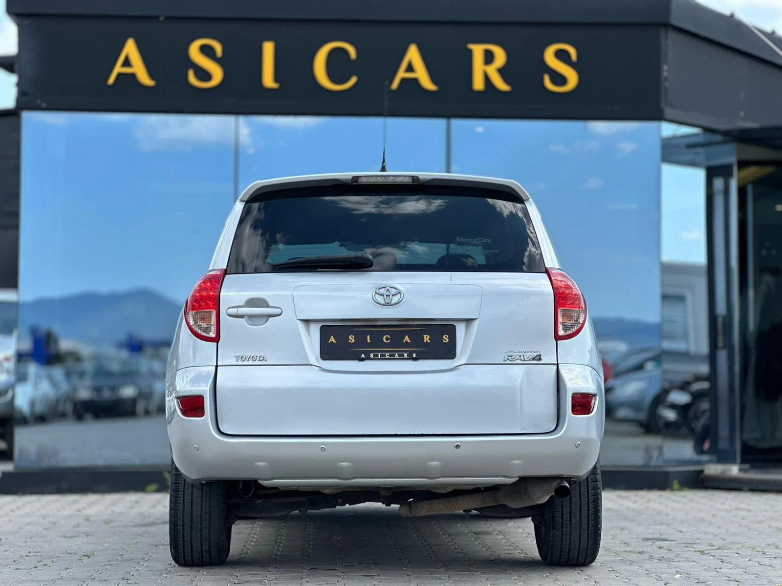 Toyota Rav4 / 2.2D / D-4D / 136 HP / 4X4 / TOP / - изображение 4