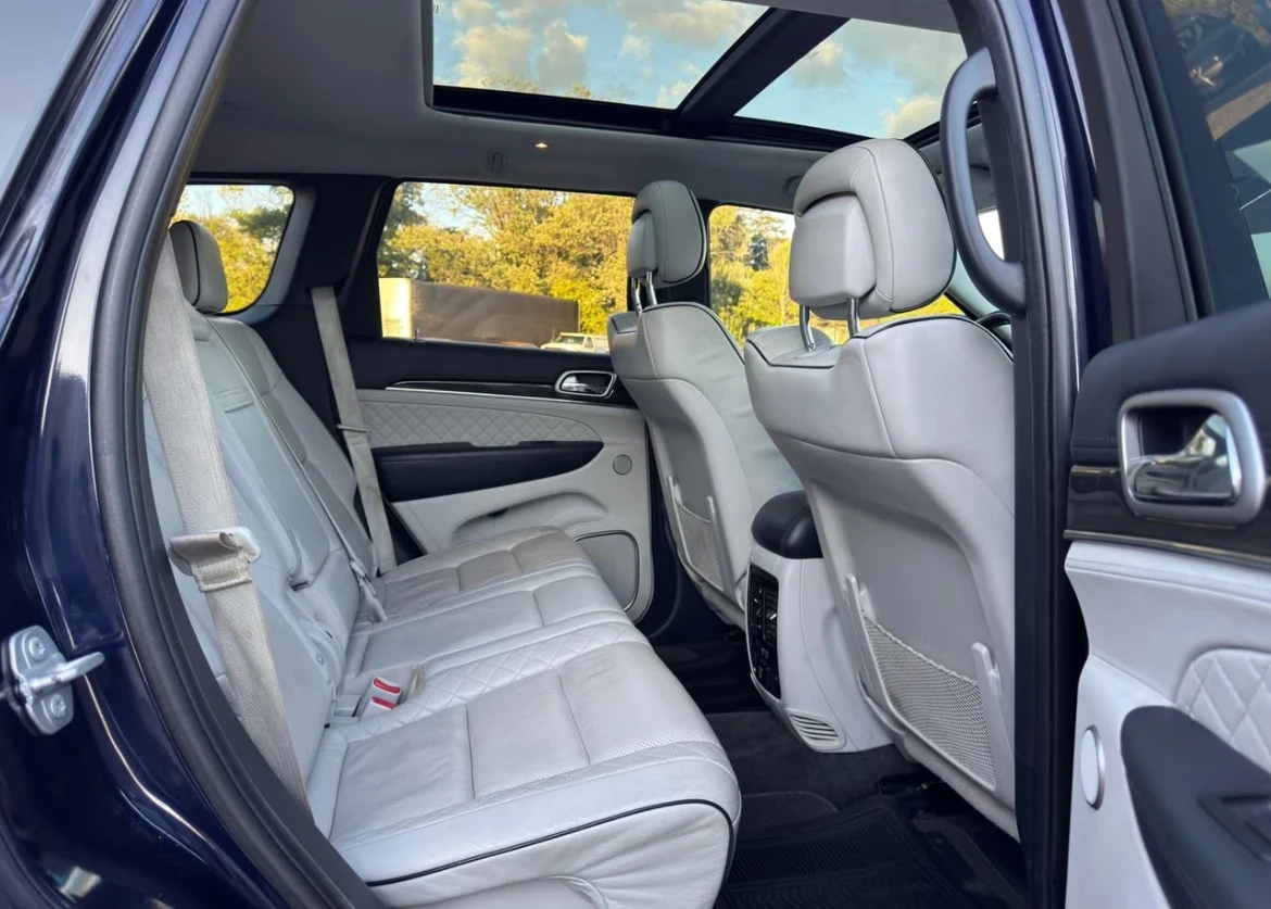 Jeep Grand cherokee SUMMIT * * HEMI * * CARFAX * * АВТО КРЕДИТ - изображение 10