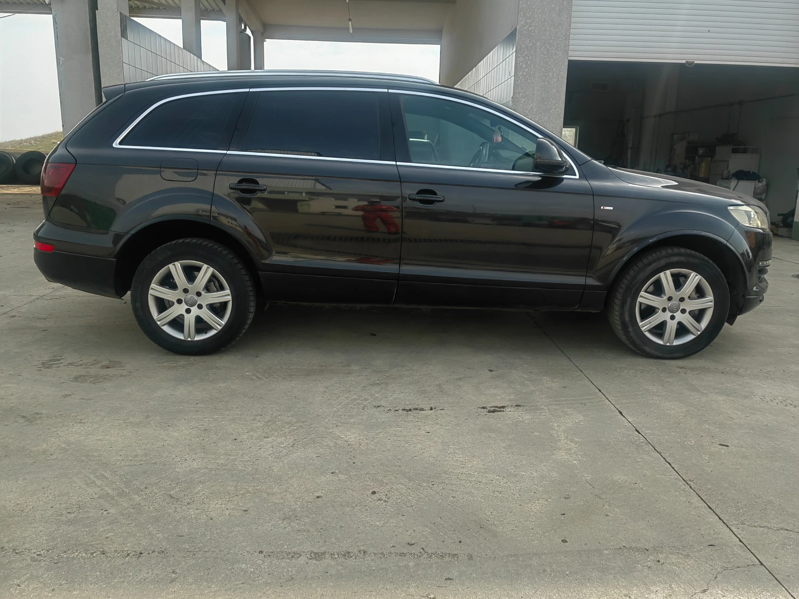 Audi Q7 3.0TDI, снимка 6 - Автомобили и джипове - 53742231