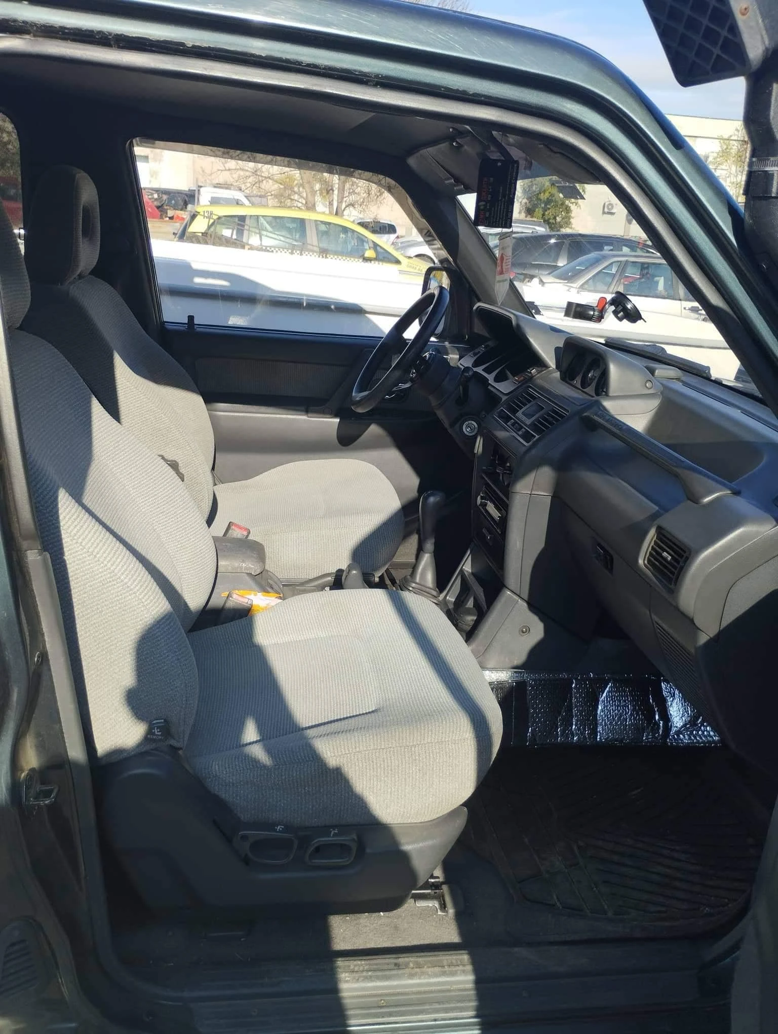 Mitsubishi Pajero 3.0 V6 Газ, снимка 12 - Автомобили и джипове - 53780751