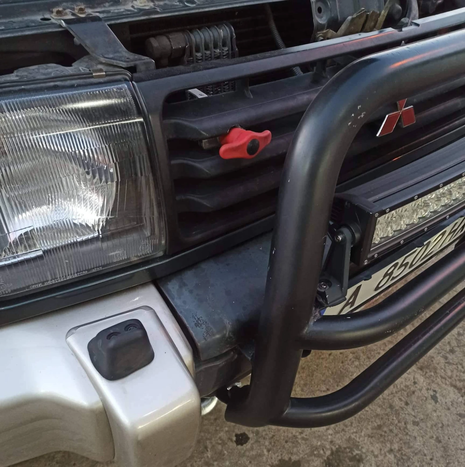 Mitsubishi Pajero 3.0 V6 Газ, снимка 8 - Автомобили и джипове - 53780751