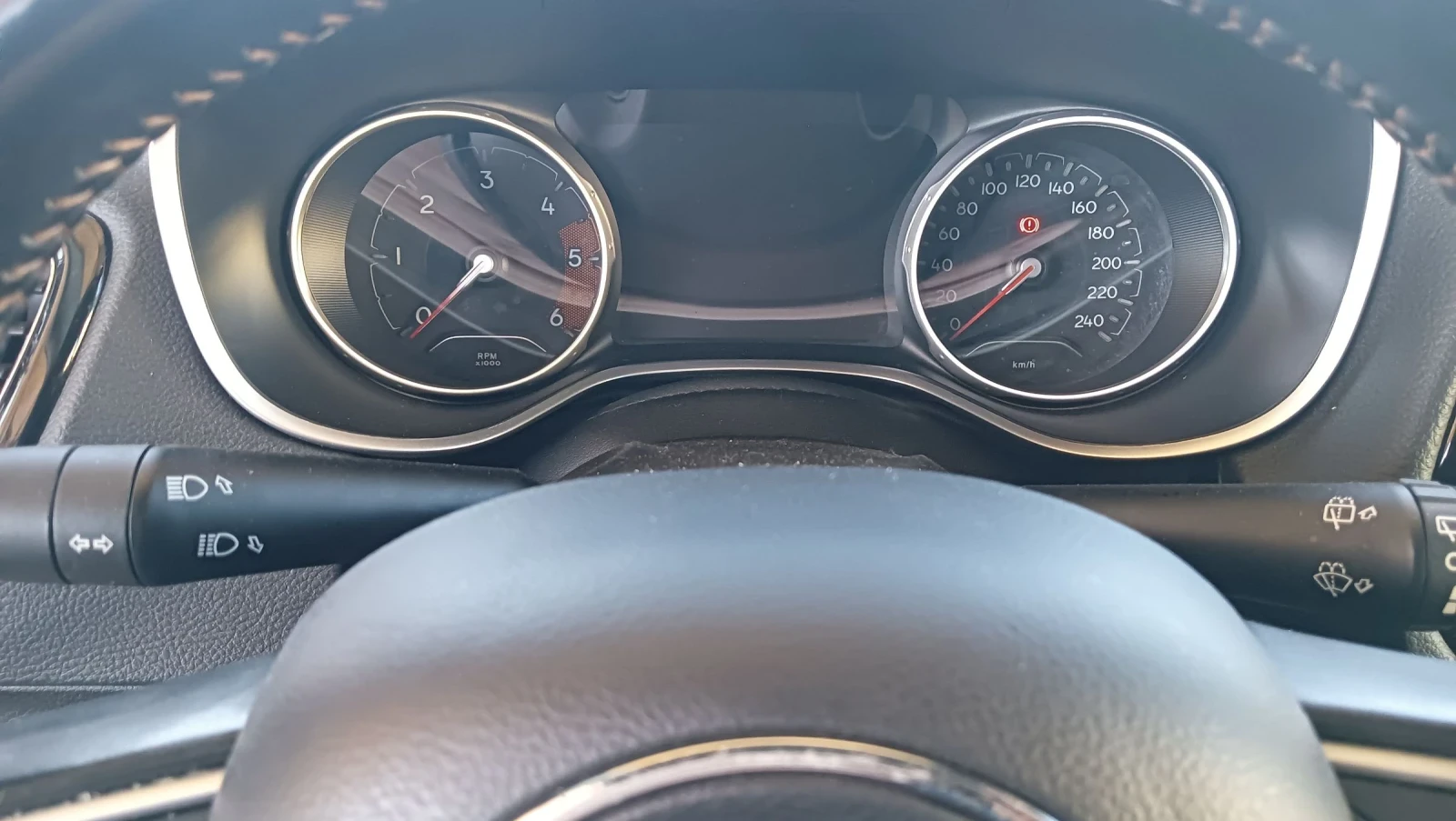 Jeep Compass 1.6M-jet 146x.km Сервизна история , снимка 9 - Автомобили и джипове - 53822650