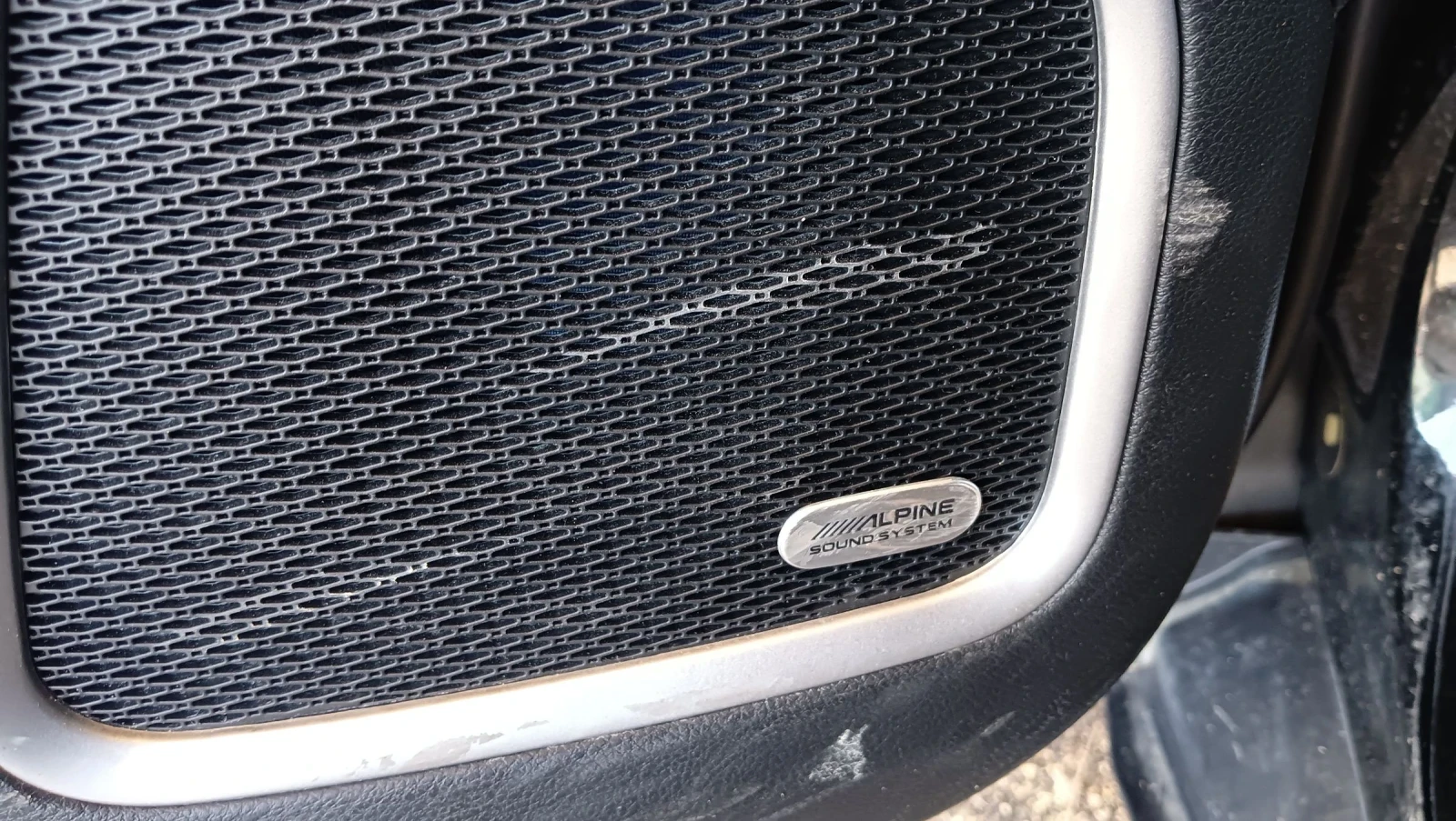 Jeep Compass 1.6M-jet 146x.km Сервизна история , снимка 8 - Автомобили и джипове - 53822650