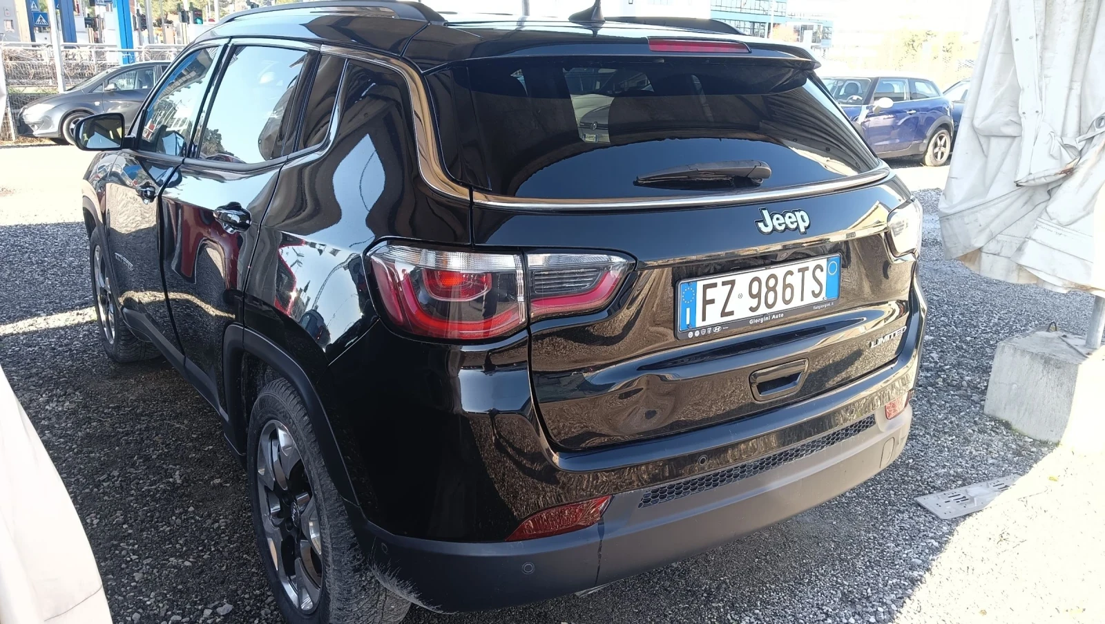 Jeep Compass 1.6M-jet 146x.km Сервизна история , снимка 4 - Автомобили и джипове - 53822650