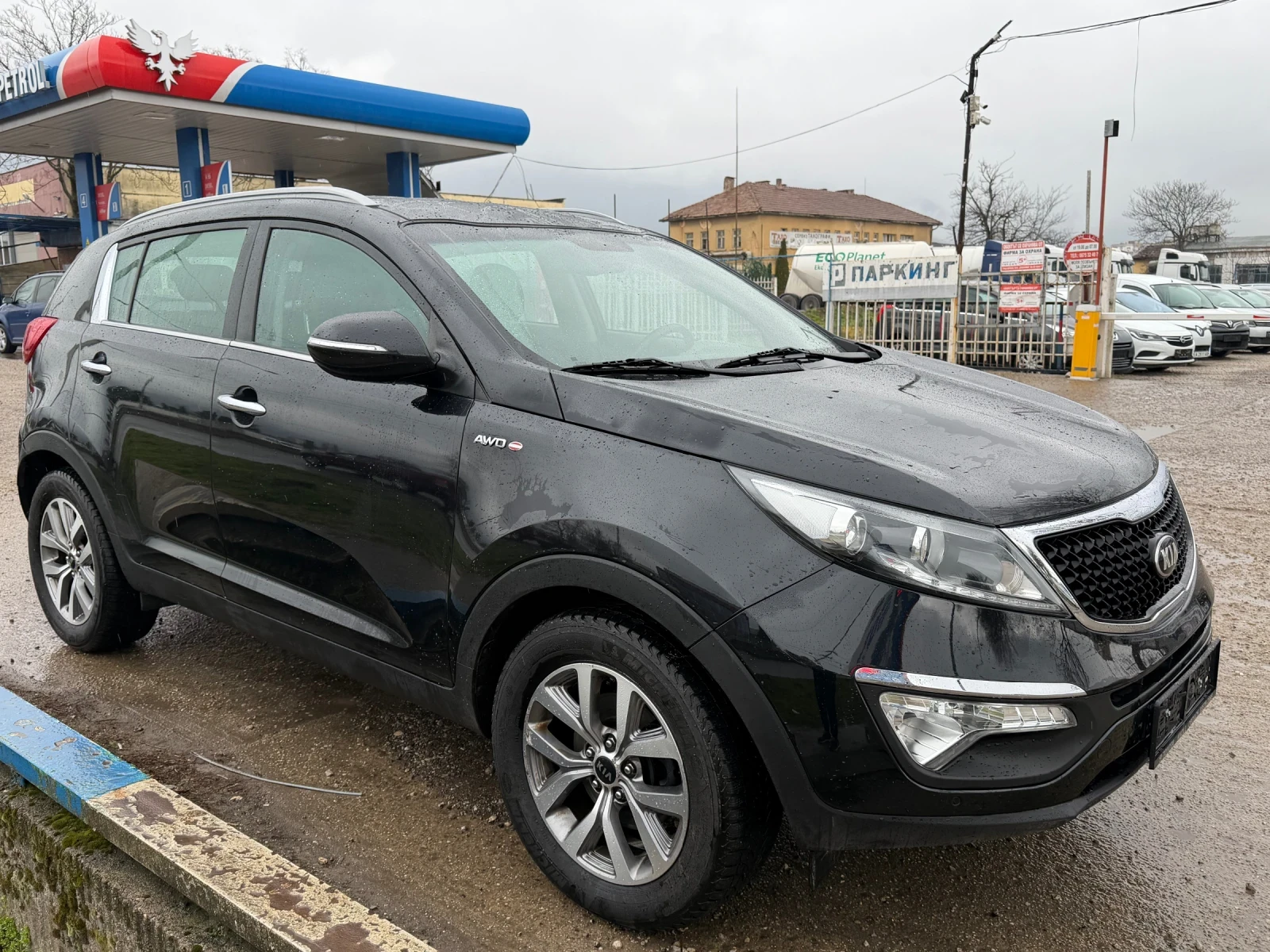Kia Sportage 2.0-CRDI-FACE, снимка 2 - Автомобили и джипове - 53934040