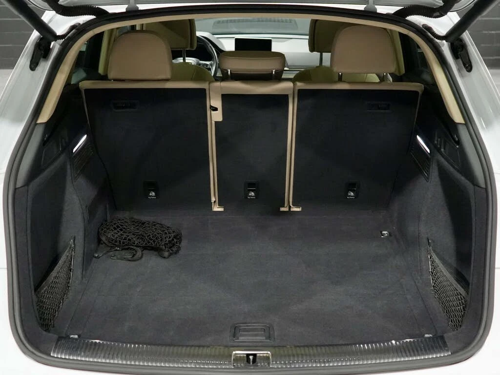 Audi Q7 TECHNIK* B&O* 360 КАМЕРИ* ПАНО* ДИГИТАЛНО* ТАБЛО, снимка 6 - Автомобили и джипове - 54123410