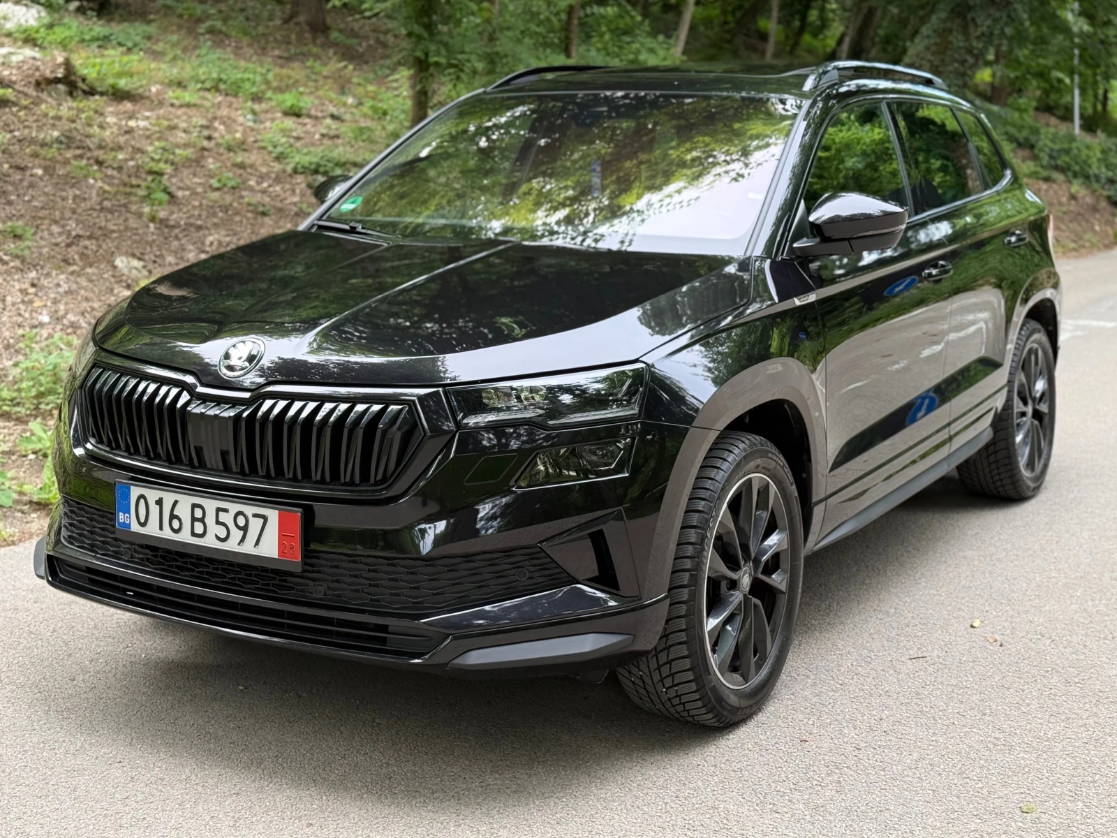 Skoda Karoq 2.0TDI* 4X4* SPORTLINE* PANO* CAM* DIST* FULL