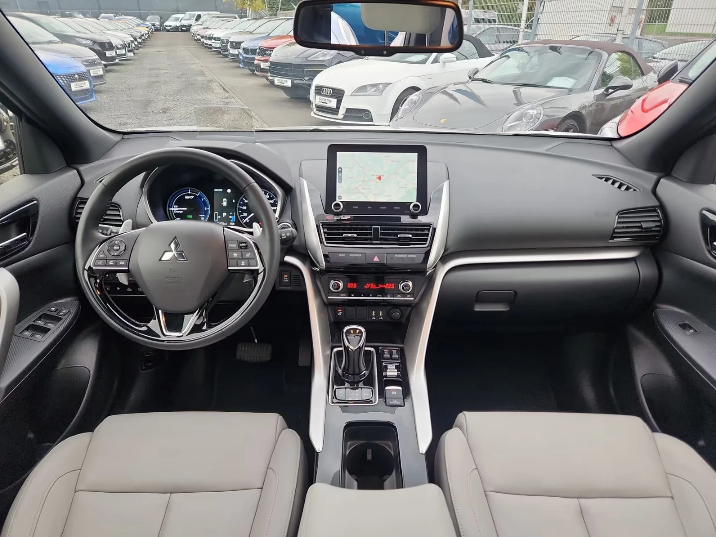 Mitsubishi Eclipse Cross 2.4PHEV/188HP/TOP/4WD/360/HUD/PANO/ACC/485z, снимка 6 - Автомобили и джипове - 54914565