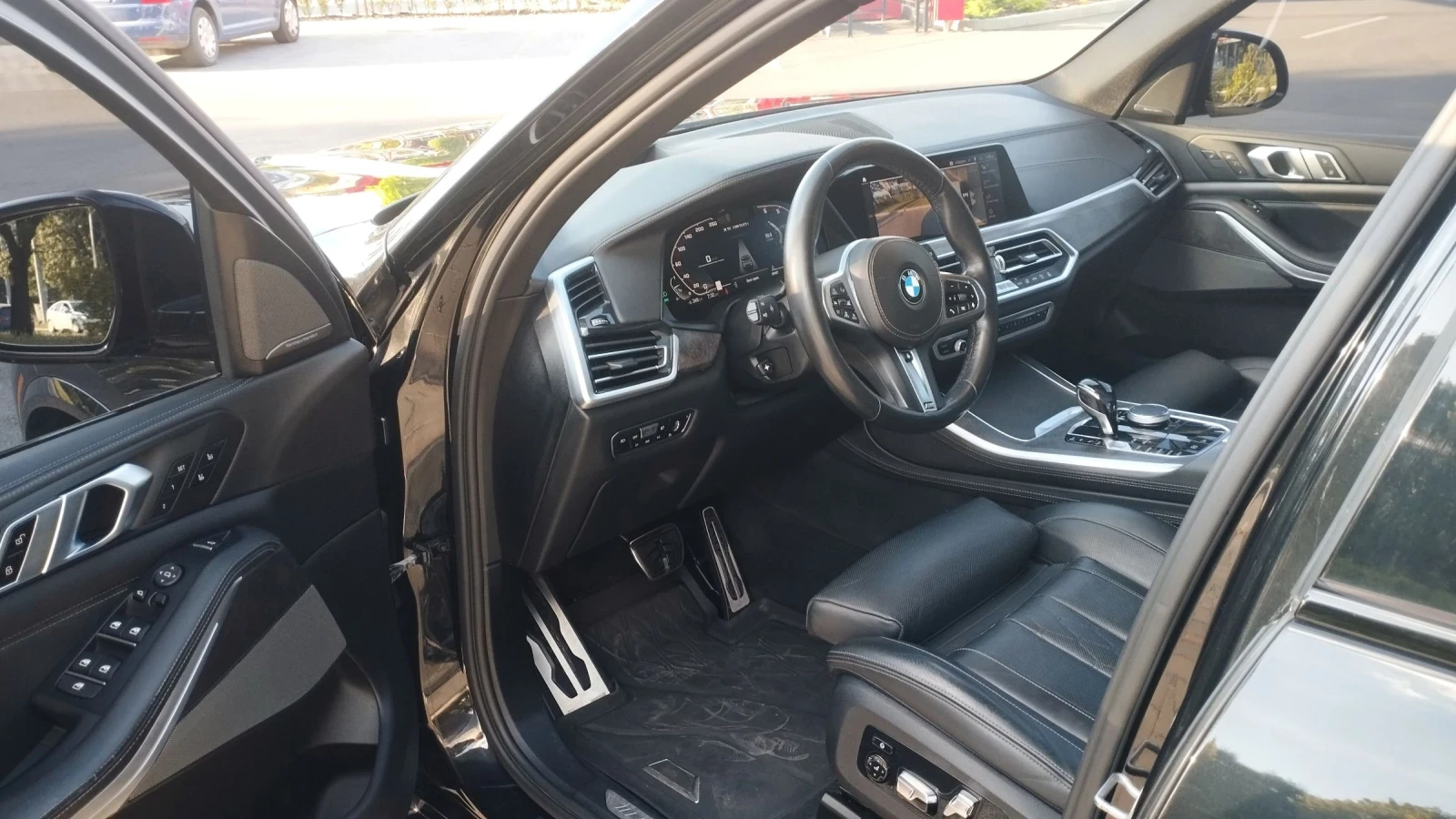 BMW X5 M50i_Massage_ Laser_Head-Up_360 _Soft Close, снимка 7 - Автомобили и джипове - 54994634