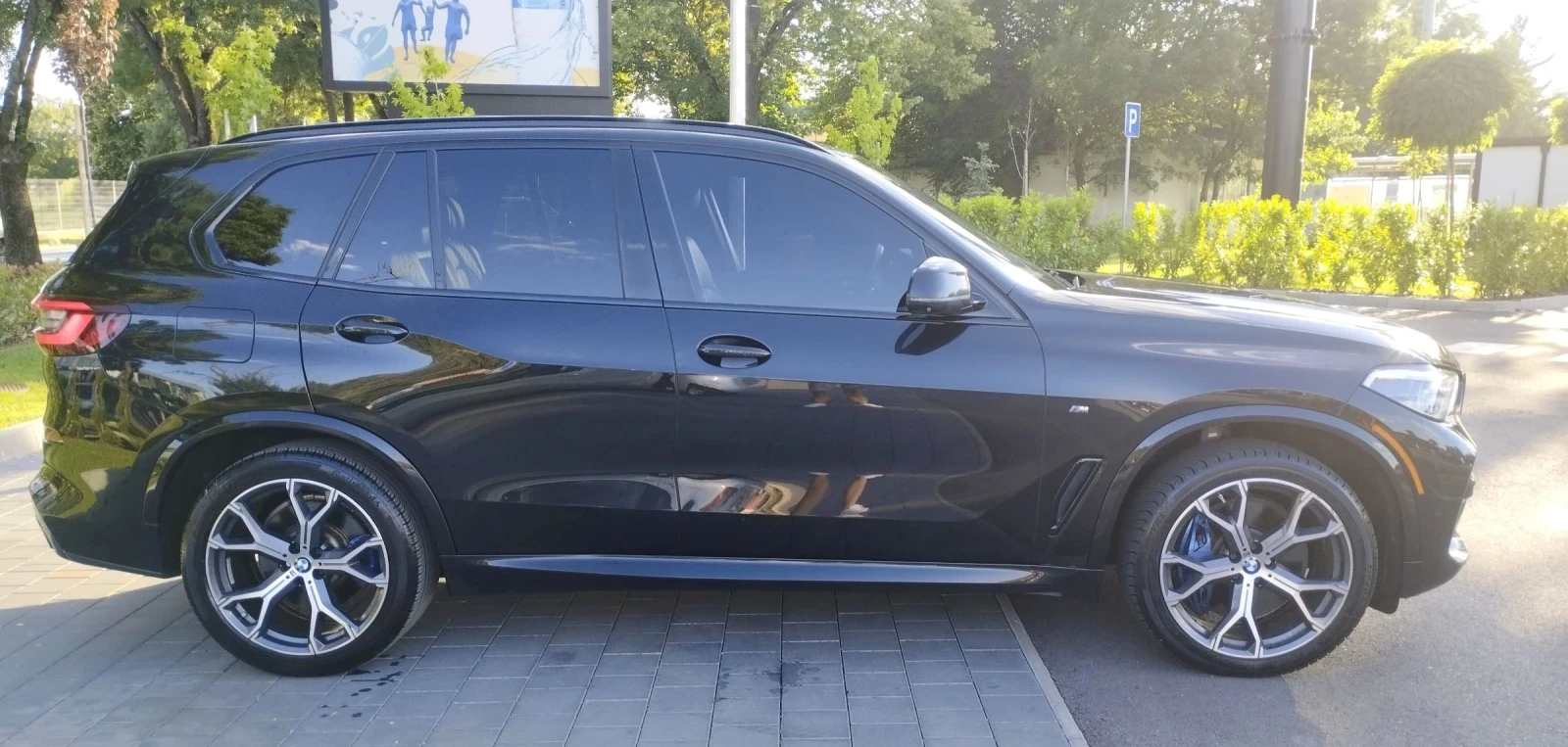BMW X5 M50i_Massage_ Laser_Head-Up_360 _Soft Close, снимка 3 - Автомобили и джипове - 54994634