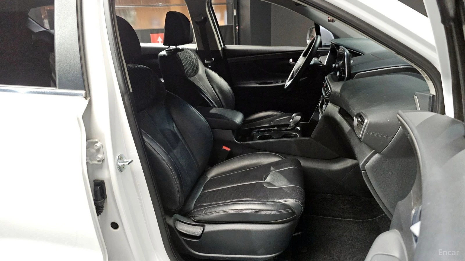 Hyundai Santa fe D PREMIUM Автокредит Цена до България, снимка 14 - Автомобили и джипове - 55491619