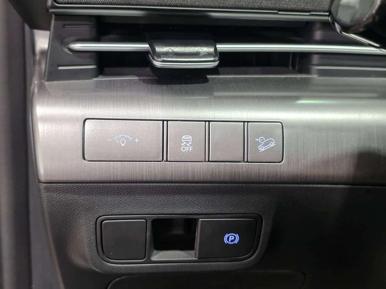 Hyundai Kona * 2.0 PREFFERED TREND AWD TOIT OUVRANT CUIR CAM RE | Mobile.bg � ����������� 12
