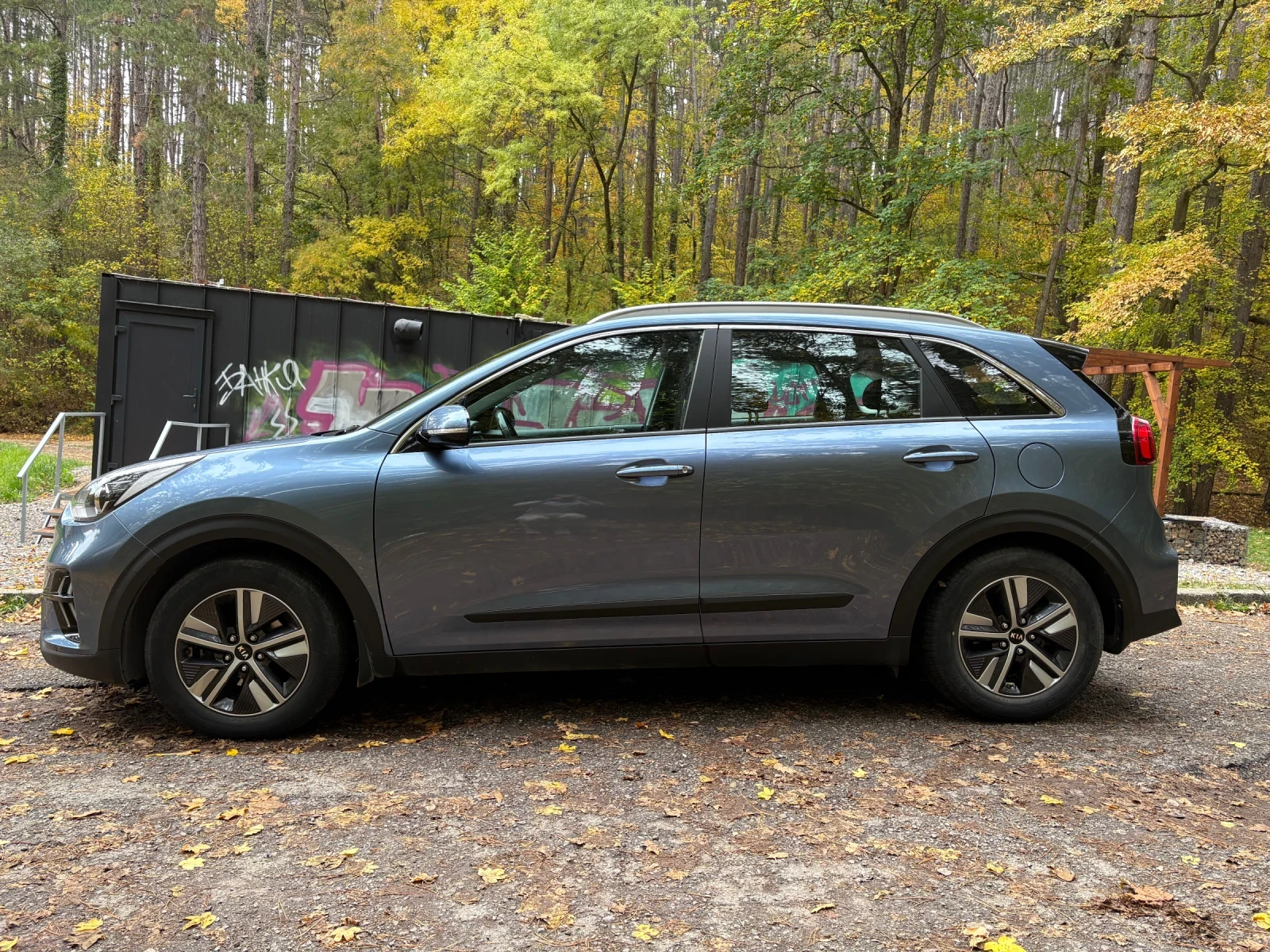 Kia Niro Хибрид, снимка 8 - Автомобили и джипове - 56748601