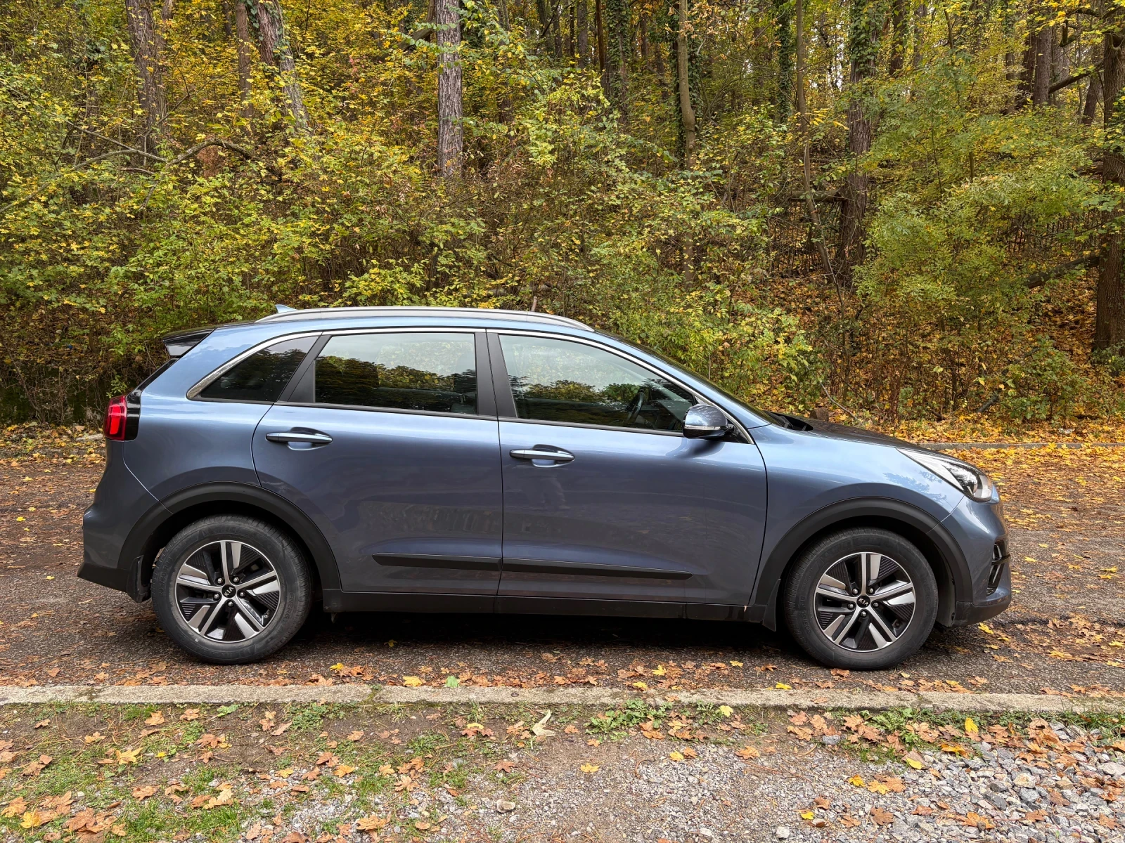Kia Niro Хибрид, снимка 7 - Автомобили и джипове - 56748601