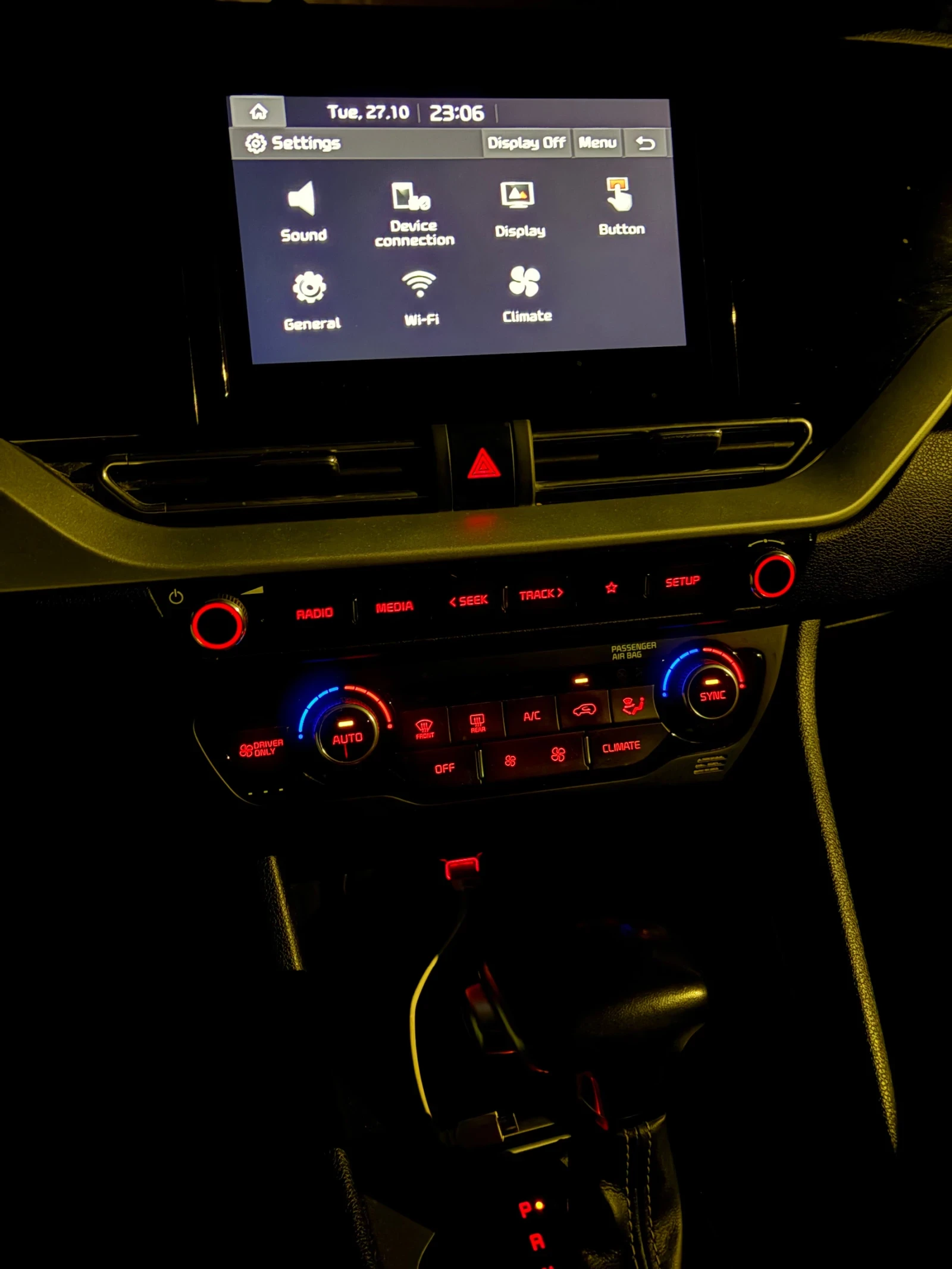 Kia Niro Хибрид, снимка 14 - Автомобили и джипове - 56748601