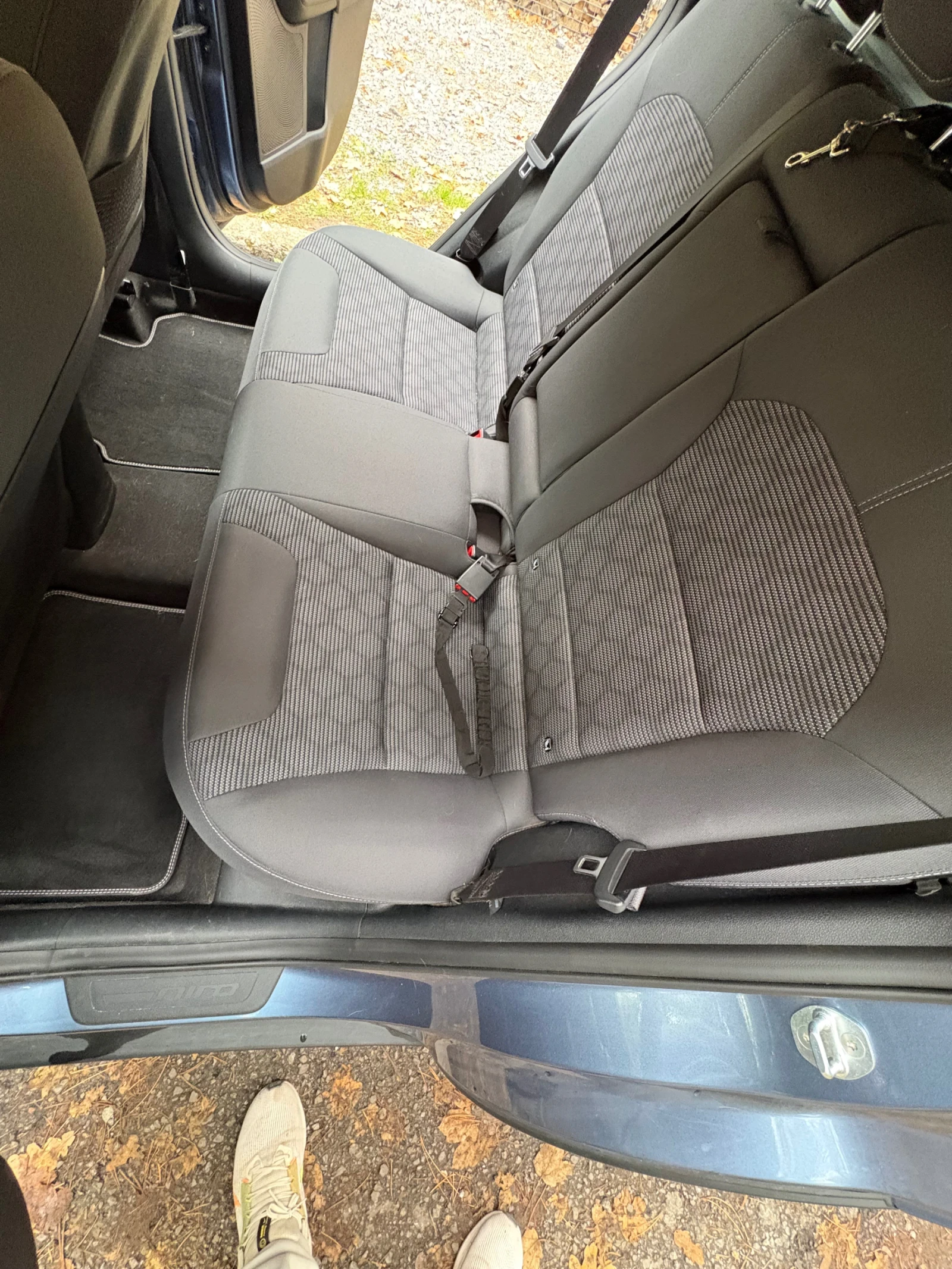 Kia Niro Хибрид, снимка 13 - Автомобили и джипове - 56748601