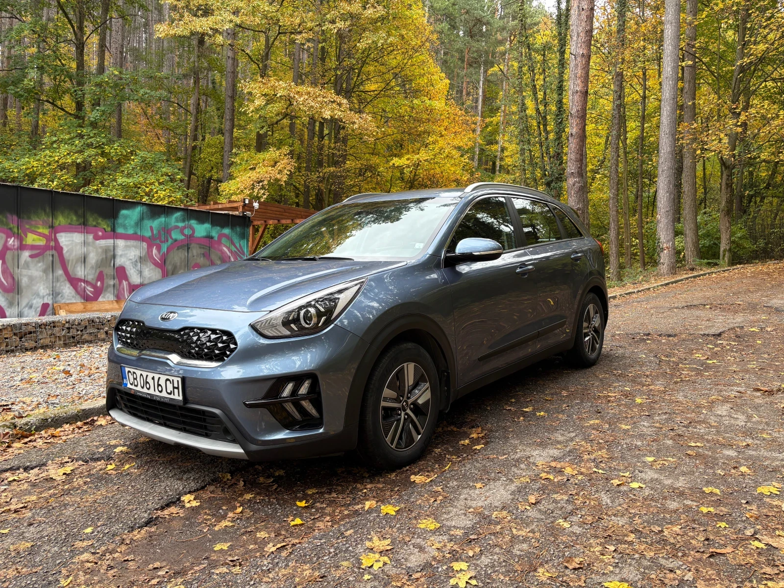 Kia Niro Хибрид, снимка 3 - Автомобили и джипове - 56748601