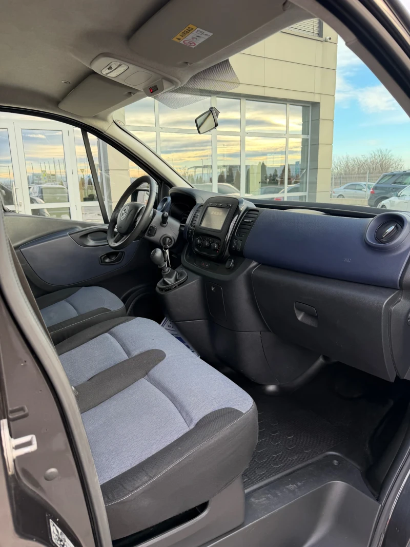 Opel Vivaro * TOP* , снимка 12 - Бусове и автобуси - 53044712
