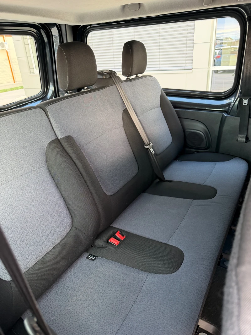 Opel Vivaro * TOP* , снимка 10 - Бусове и автобуси - 53044712