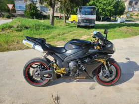 Yamaha YZF-R1