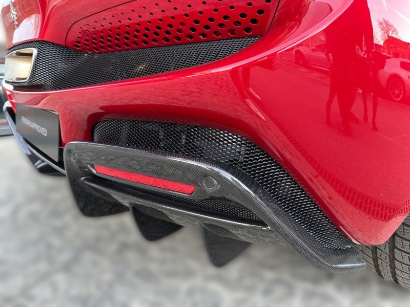 Ferrari 296GTB GTS = Carbon Interior & Exterior= Гаранция, снимка 13 - Автомобили и джипове - 46446903